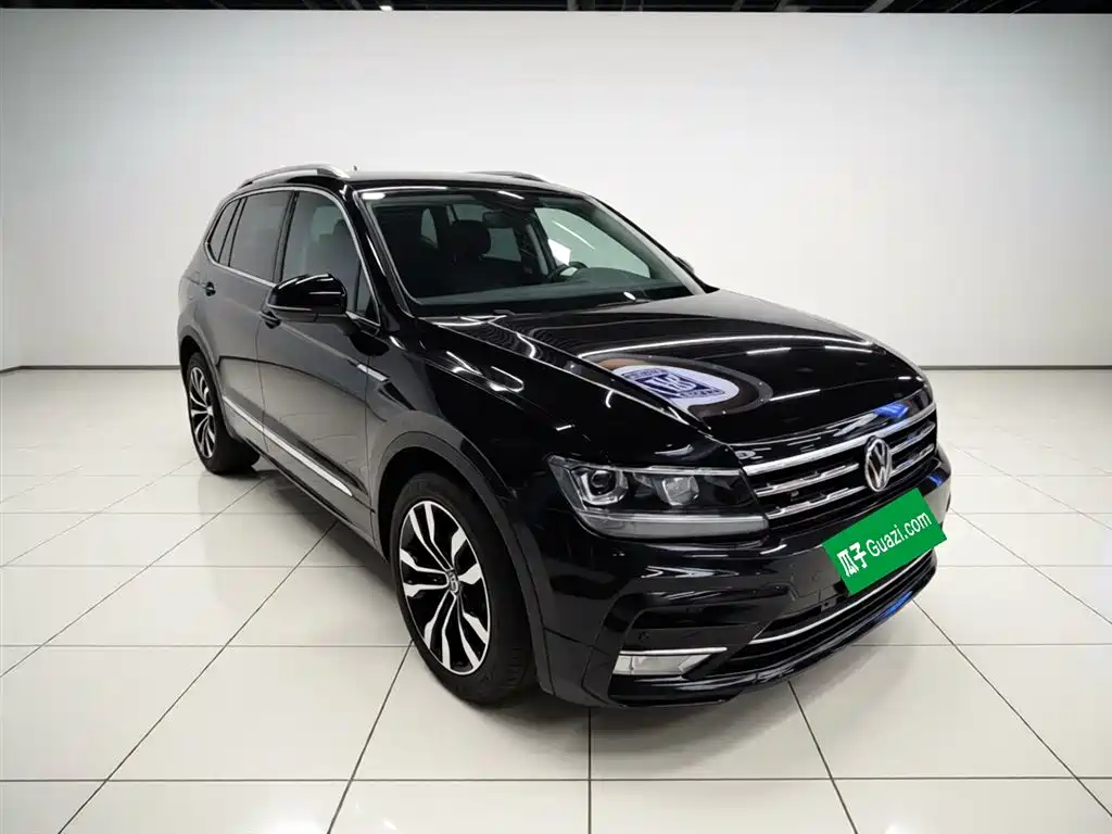 Volkswagen Tiguan L 2021 330TSI Automatic 2WD R-Line Premium фото 4