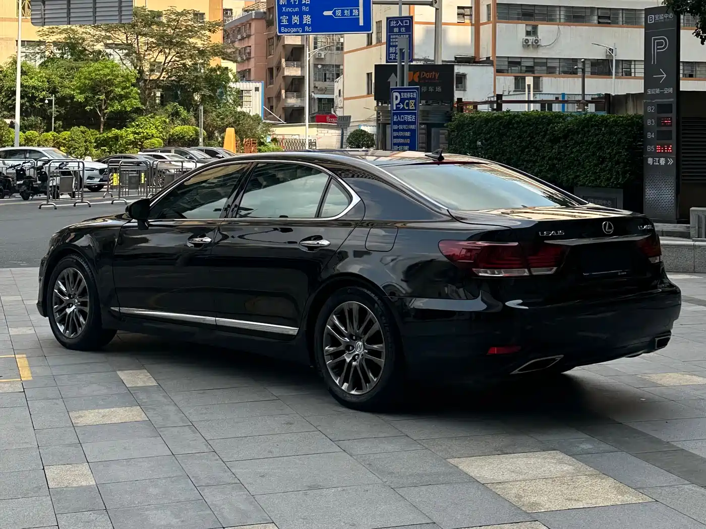 Lexus LS 2013 460L Luxury Edition фото 6