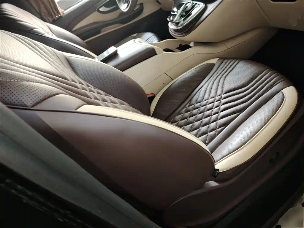 Mercedes-Benz V-Class 2017 Model V 260 Premium Edition фото 25