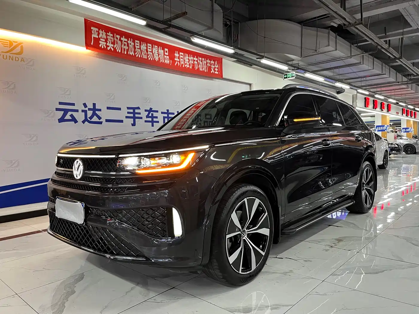 Volkswagen Talagon 2024 Model 380TSI 4WD R-Line Grand Touring Edition фото 2