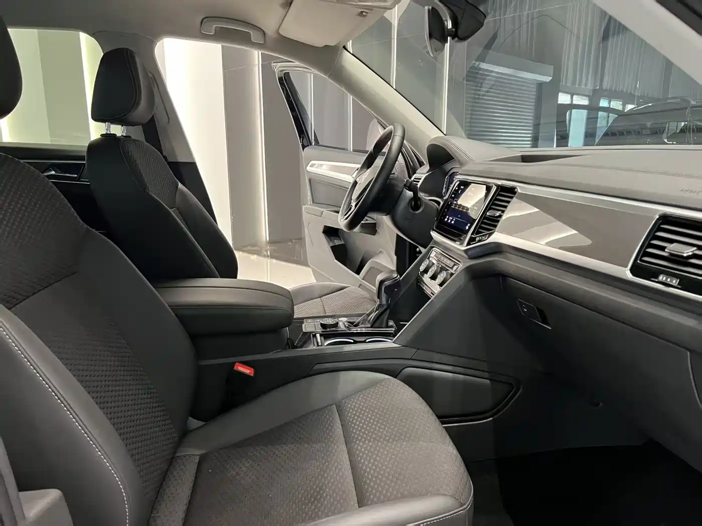 VOLKSWAGEN TOURANG