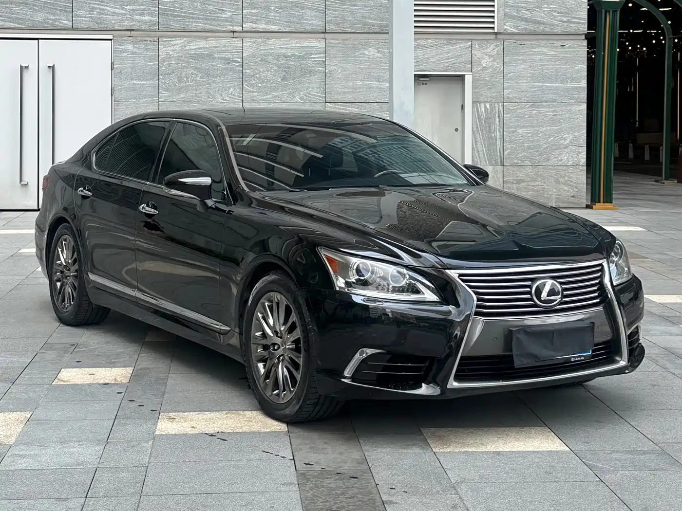 Lexus LS 2013 460L Luxury Edition