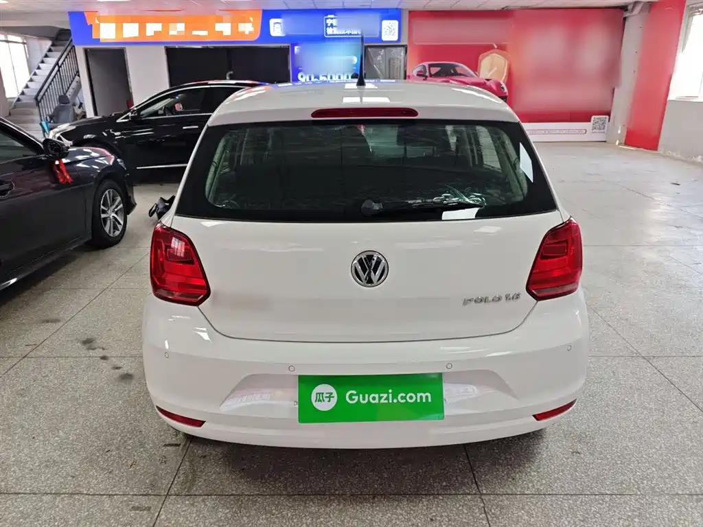 Volkswagen Polo 2014 1.6L Automatic Comfort Edition фото 22