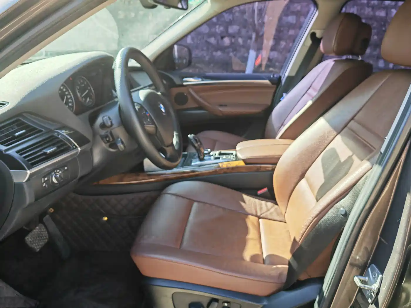 BMW X5 (Import) 2011 xDrive35i Leading Edition фото 7