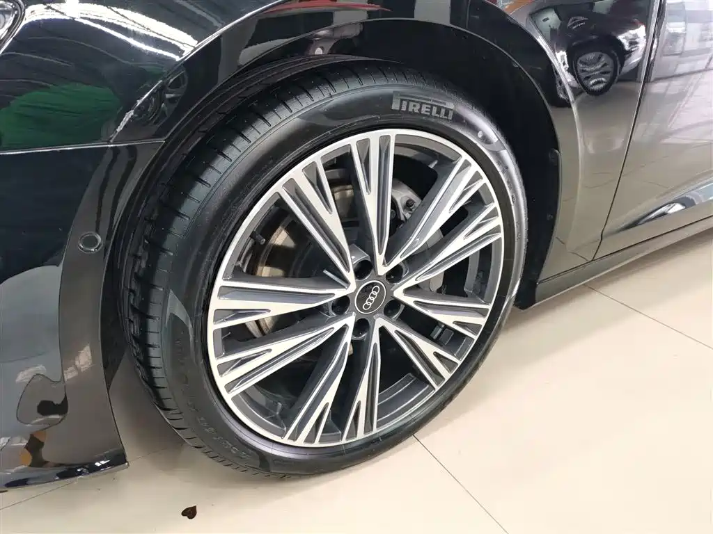 Audi A6L 2025 45 TFSI quattro Premium Sport фото 23