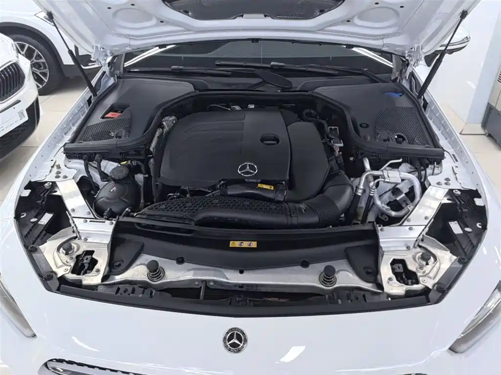 Mercedes-Benz CLS 2021 CLS 300 Luxury фото 20