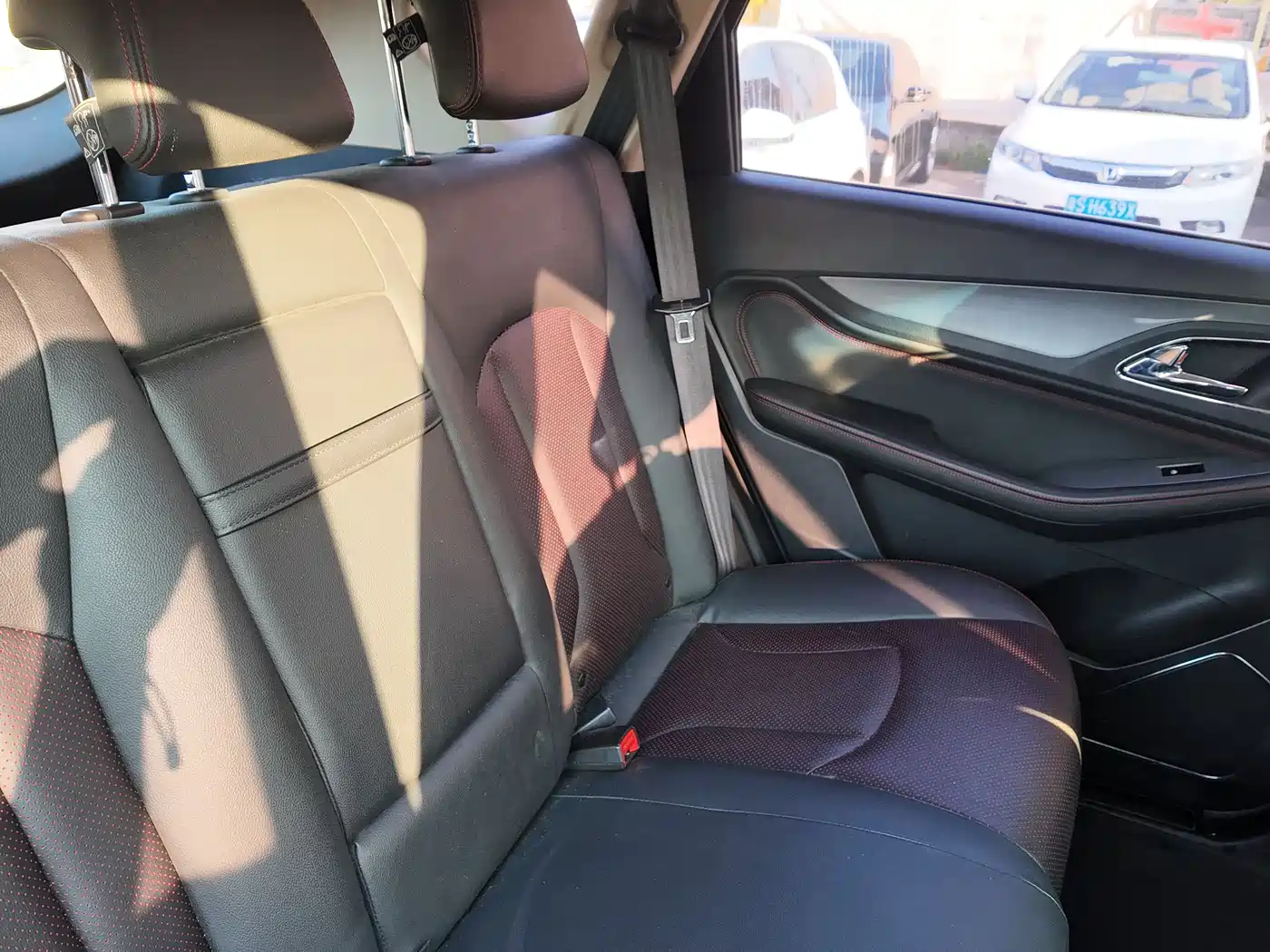 Baojun 560 2016 2016 1.8L iAMT Luxury