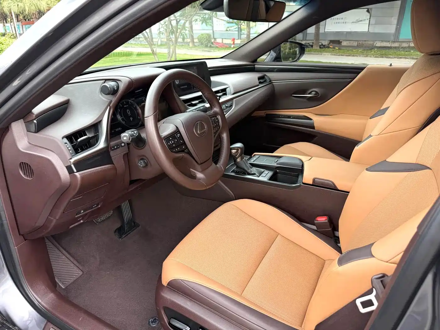 Lexus ES 2020 200 Excellence фото 7