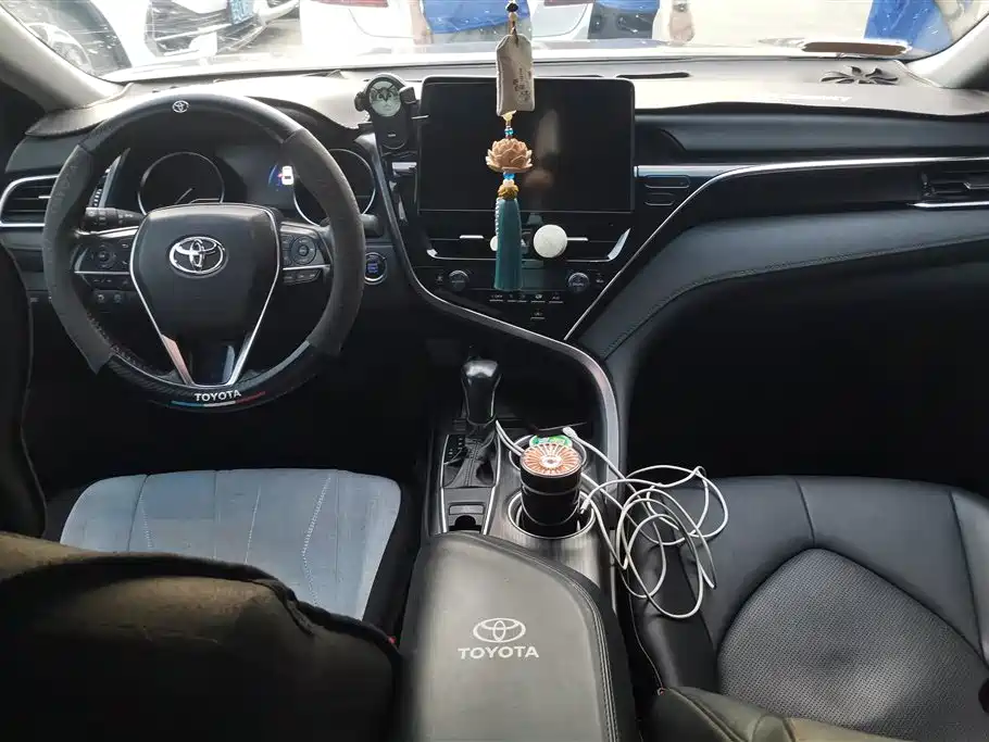 Toyota Camry 2023 2.0G Luxury Edition фото 12