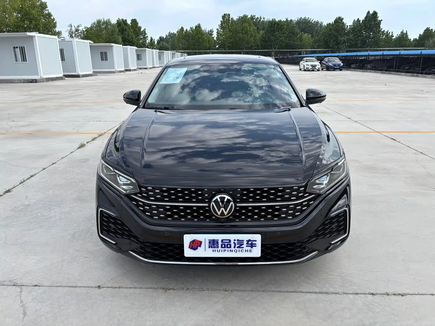 Volkswagen Passat 2023 330TSI Starlight Luxury Edition фото 2
