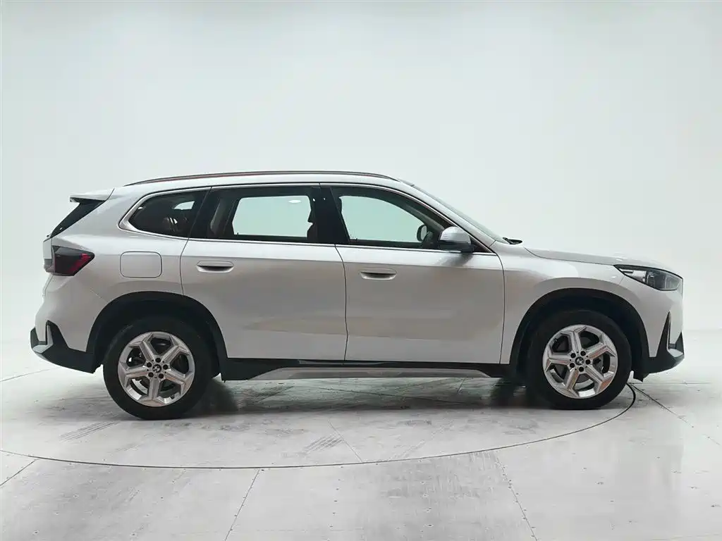 BMW X1 2023 sDrive20Li X Design Package фото 9
