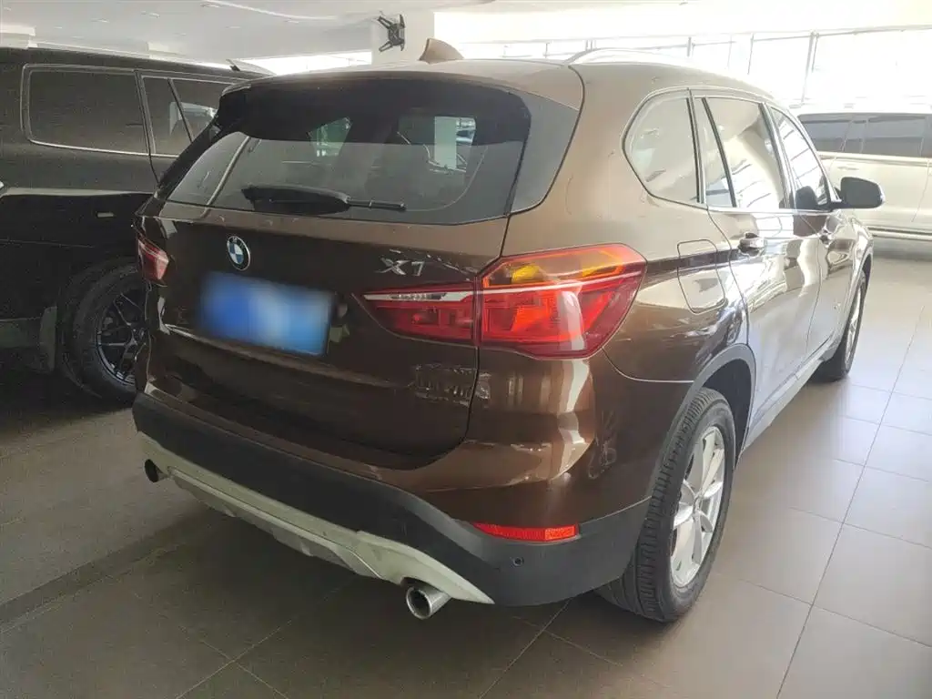 BMW X1 2018 sDrive18Li Fashion Model фото 7