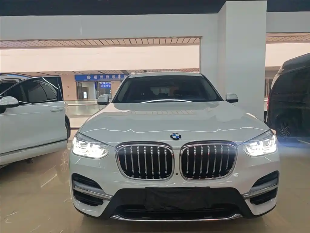 BMW X3 2020 xDrive28i Luxury Package фото 3