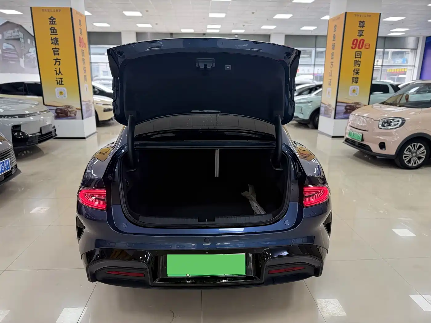 Xiaomi Auto Xiaomi SU7 2024 AWD Extended Range Advanced Smart Driving Max Edition фото 12