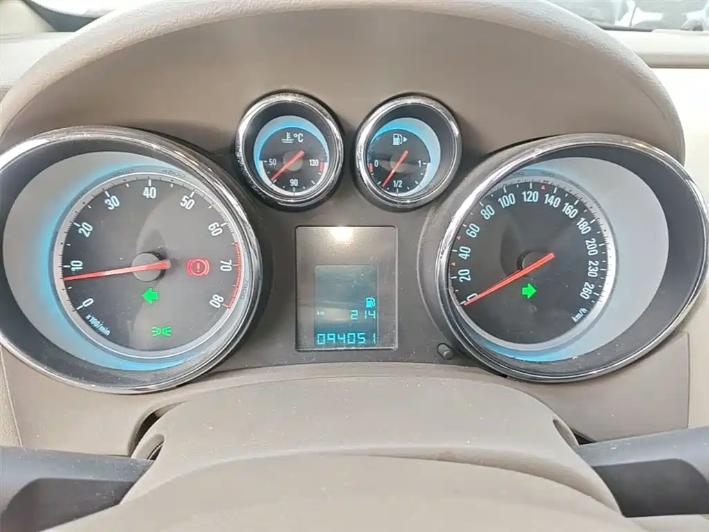 Buick Excelle 2013 Model GT 1.6L Manual Progressive фото 12