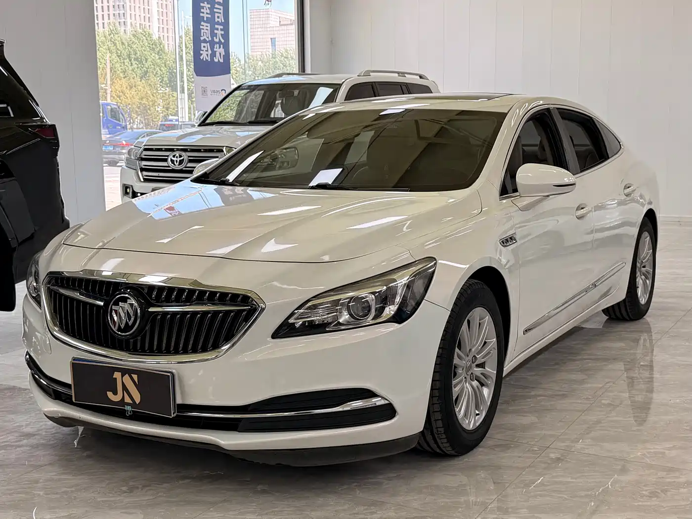 Buick LaCrosse 2016 Facelift 20T Leading фото 2