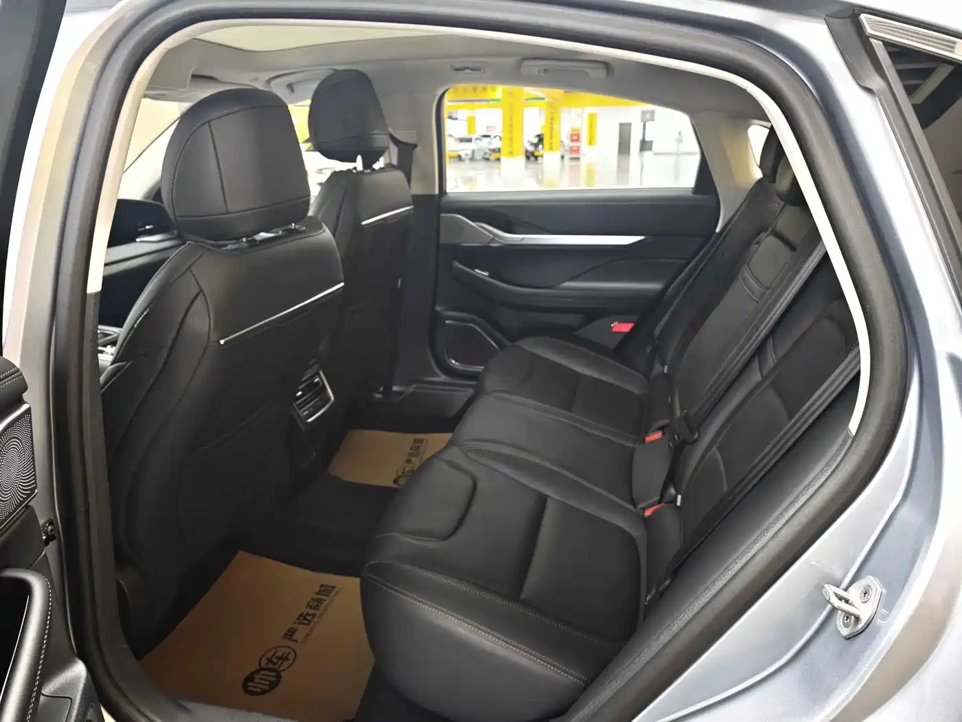 Photo 11 - Lincoln Z