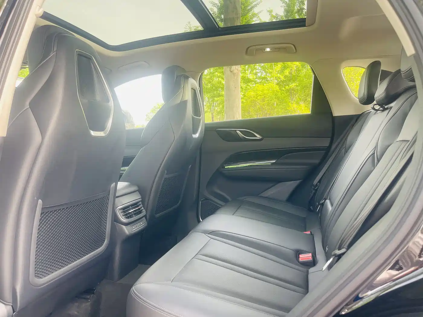 Hongqi HS3 PHEV 2024 PHEV 115km Power Edition фото 25