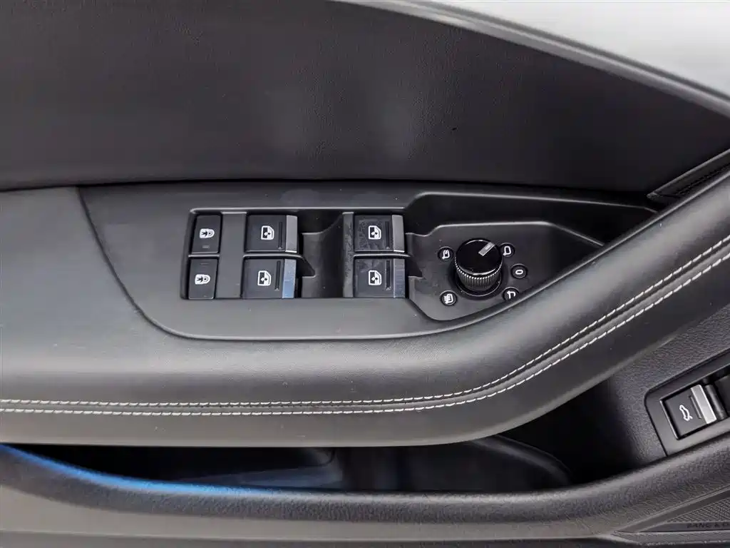 Audi A6L 2020 55 TFSI quattro Exclusive Dynamic фото 9
