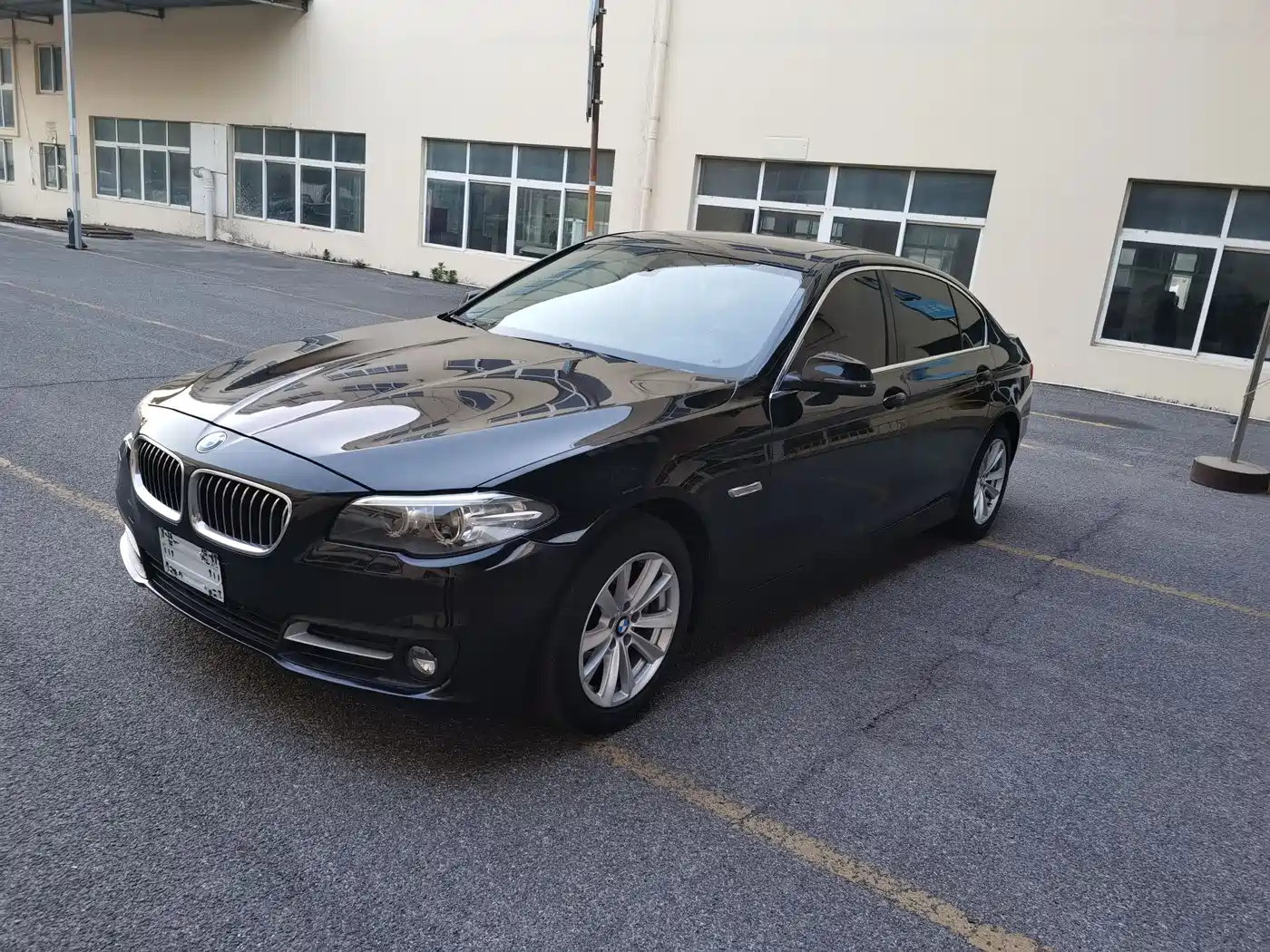 BMW 5 Series 2013 520Li Elegance фото 2
