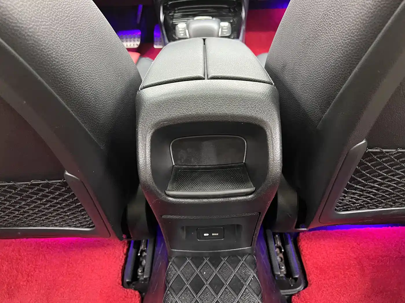Mercedes-Benz A-Class AMG (Import) 2020 AMG A 35 4MATIC фото 18