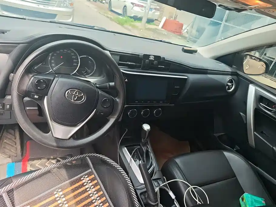 Toyota Levin 2017 Facelift 185T CVT Elite (China V) фото 12