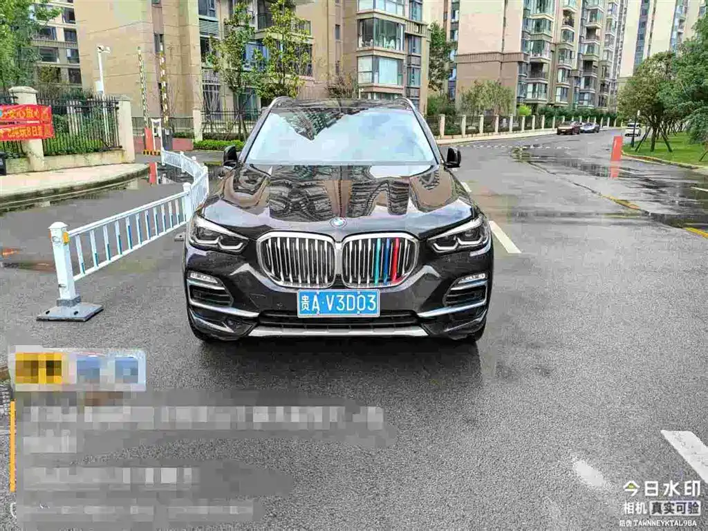 Photo 4 - BMW X5 (Import)