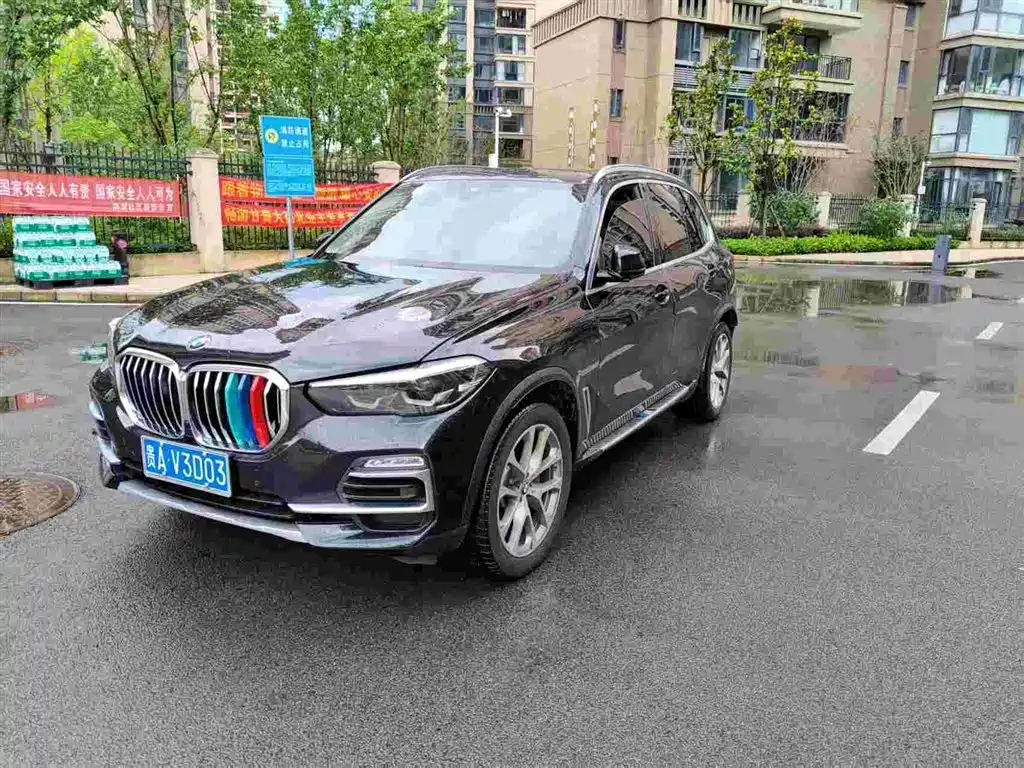 Photo 1 - BMW X5 (Import)