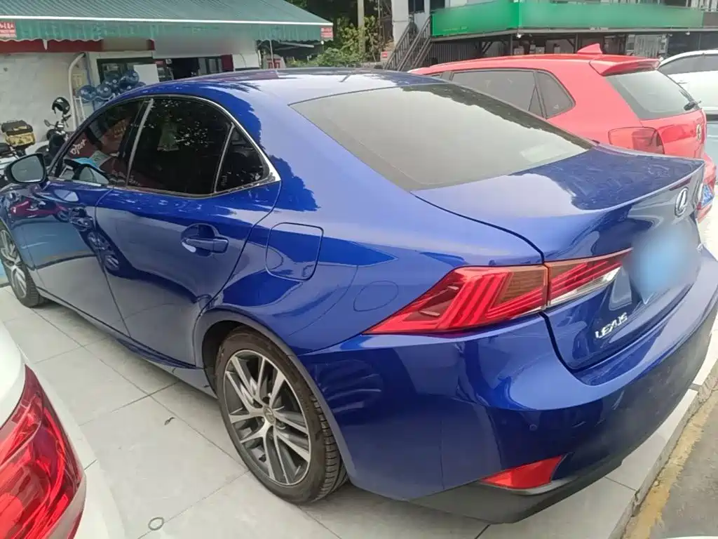 Lexus IS 2018 2017 300 F SPORT