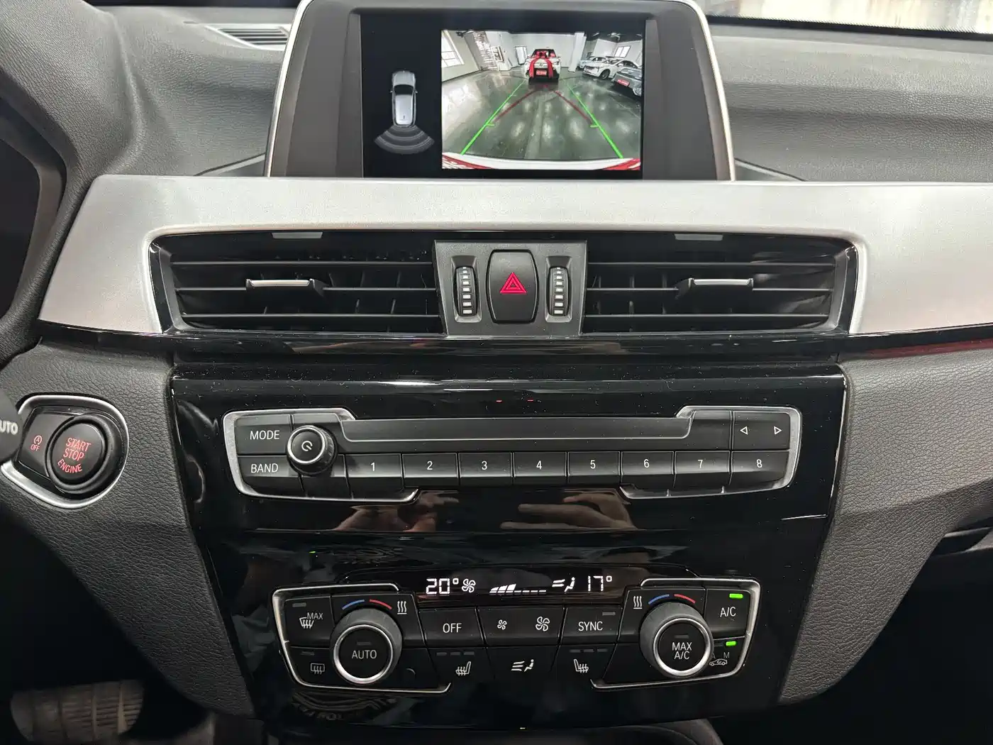 BMW X1 2019 sDrive20Li Leading Model фото 9