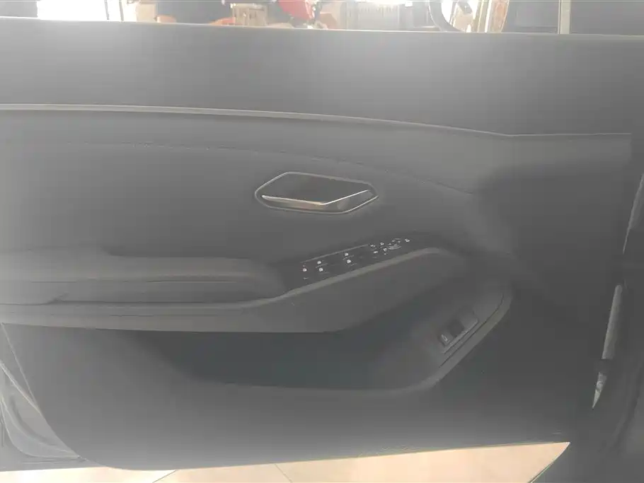 BYD Qin L 2024 DM-i 120KM Superior Edition фото 7