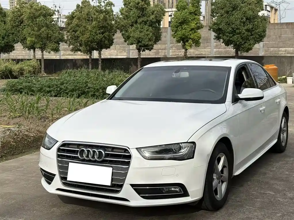 Audi A4L 2015 35 TFSI Auto Standard
