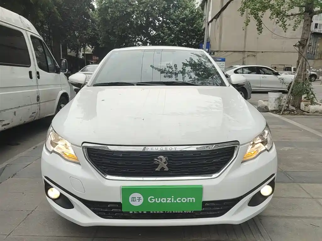 Peugeot 301 2018 1.6L Manual Comfort Edition фото 3