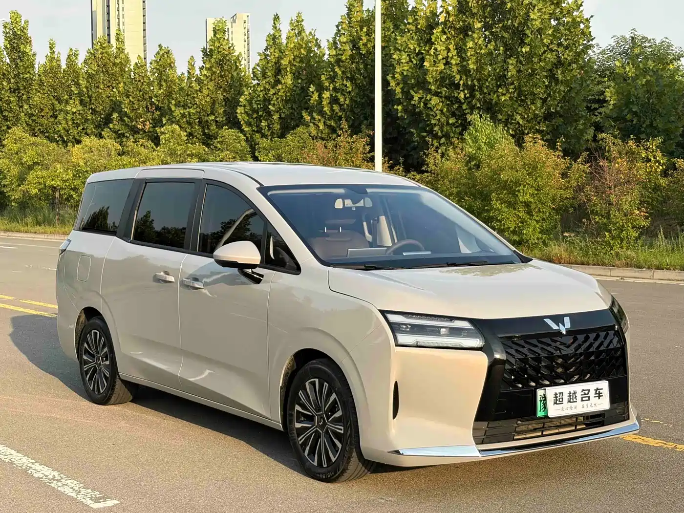 Wuling Motors Xingguang 730 New Energy 2026 2025 Model Plug-in Hybrid Base Version