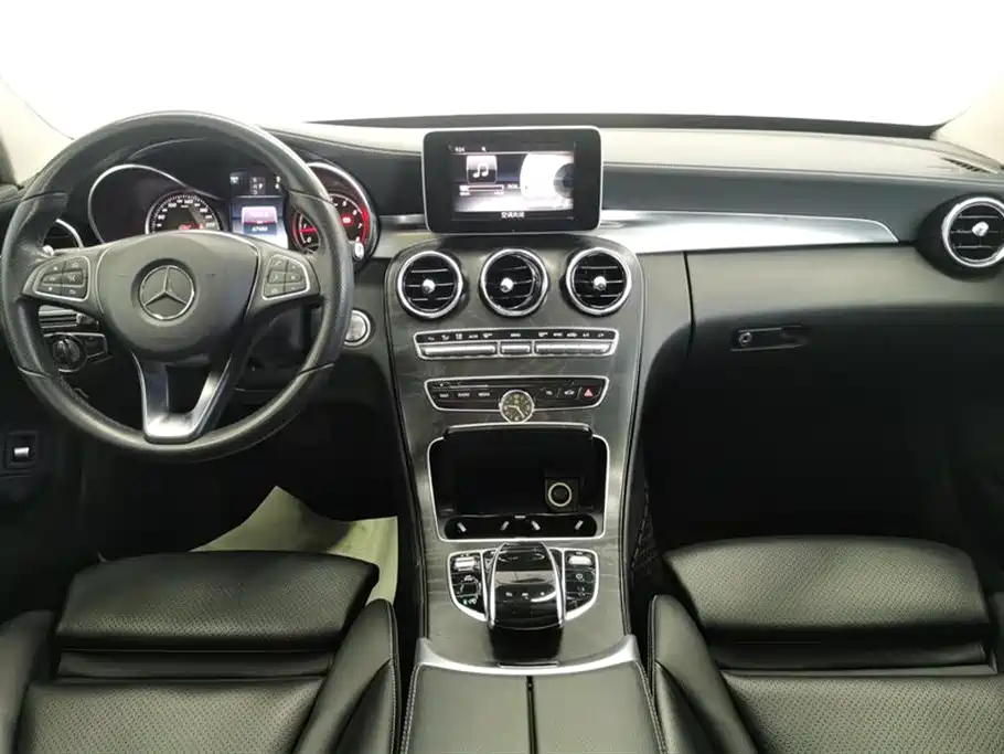 Mercedes-Benz C-Class 2017 Facelift C 200 L Sport Edition фото 12