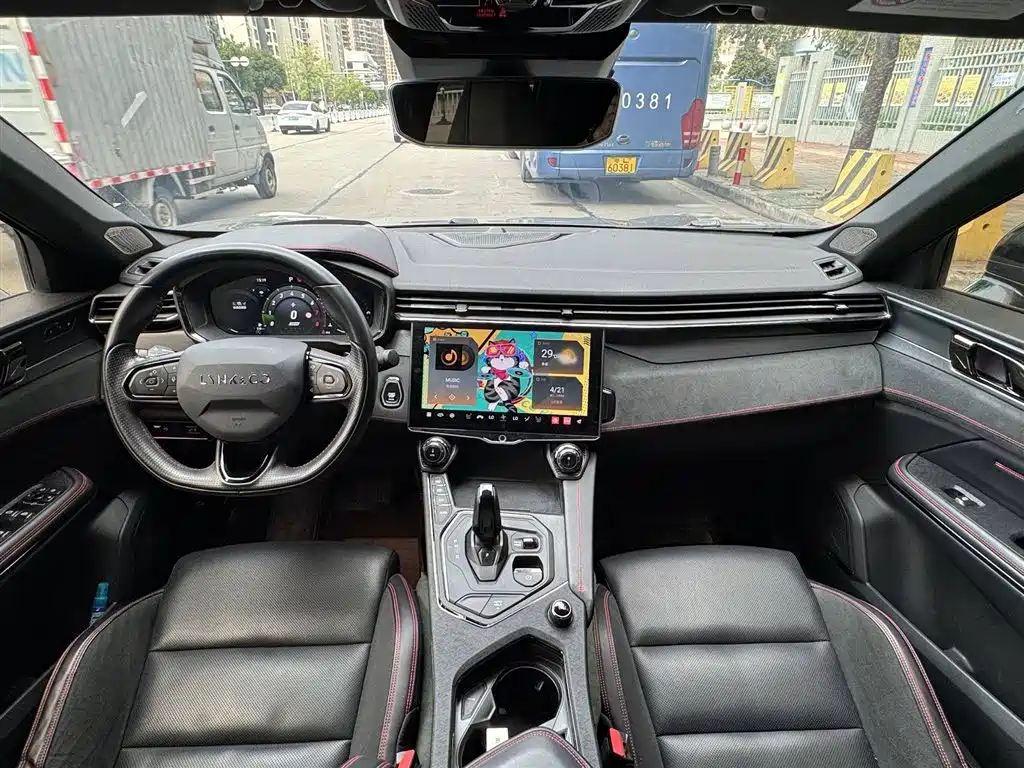Lynk & Co 05 2022 2.0TD 4WD Power Halo фото 4