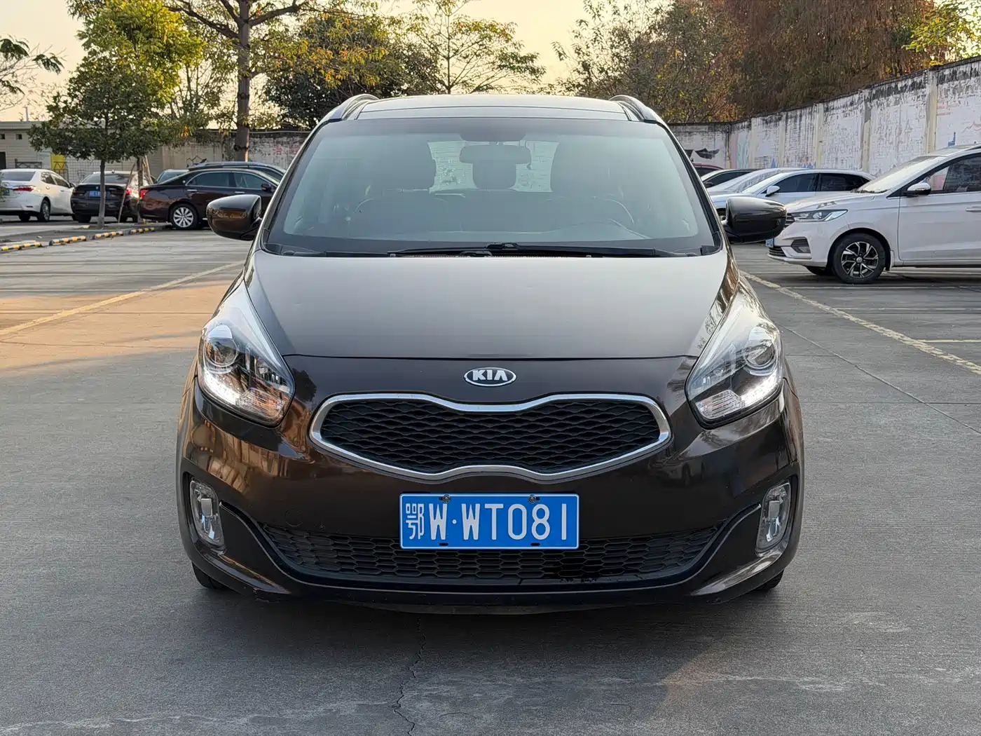 Kia Carens 2013 2.0L 7-Seat Auto Standard China IV фото 2