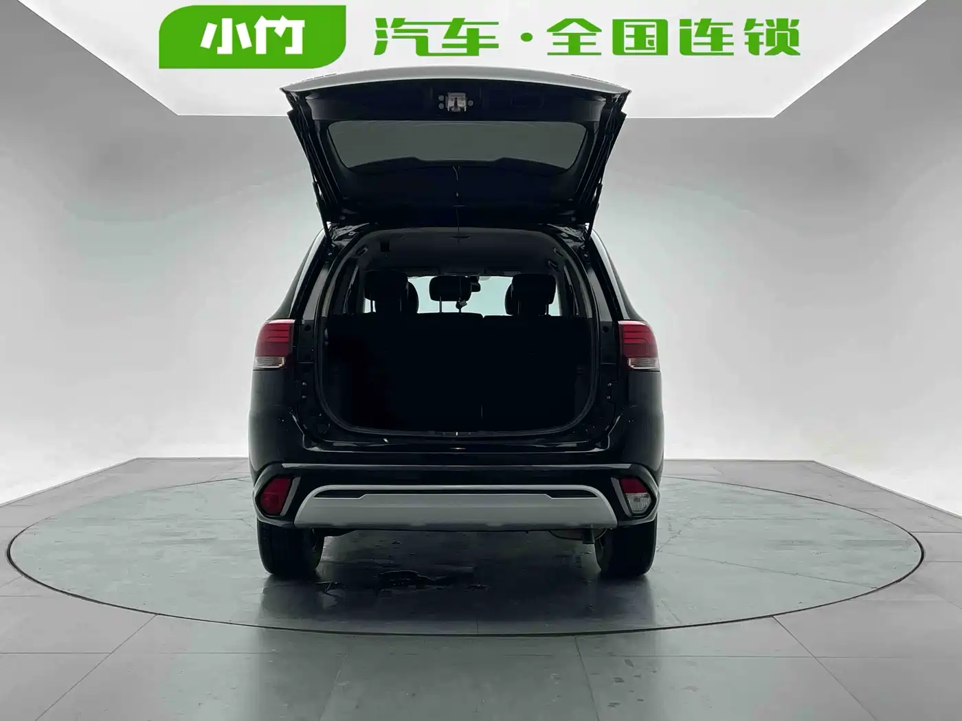 Mitsubishi Outlander 2021 2.0L 2WD Smooth Ride Version 5-Seater фото 5