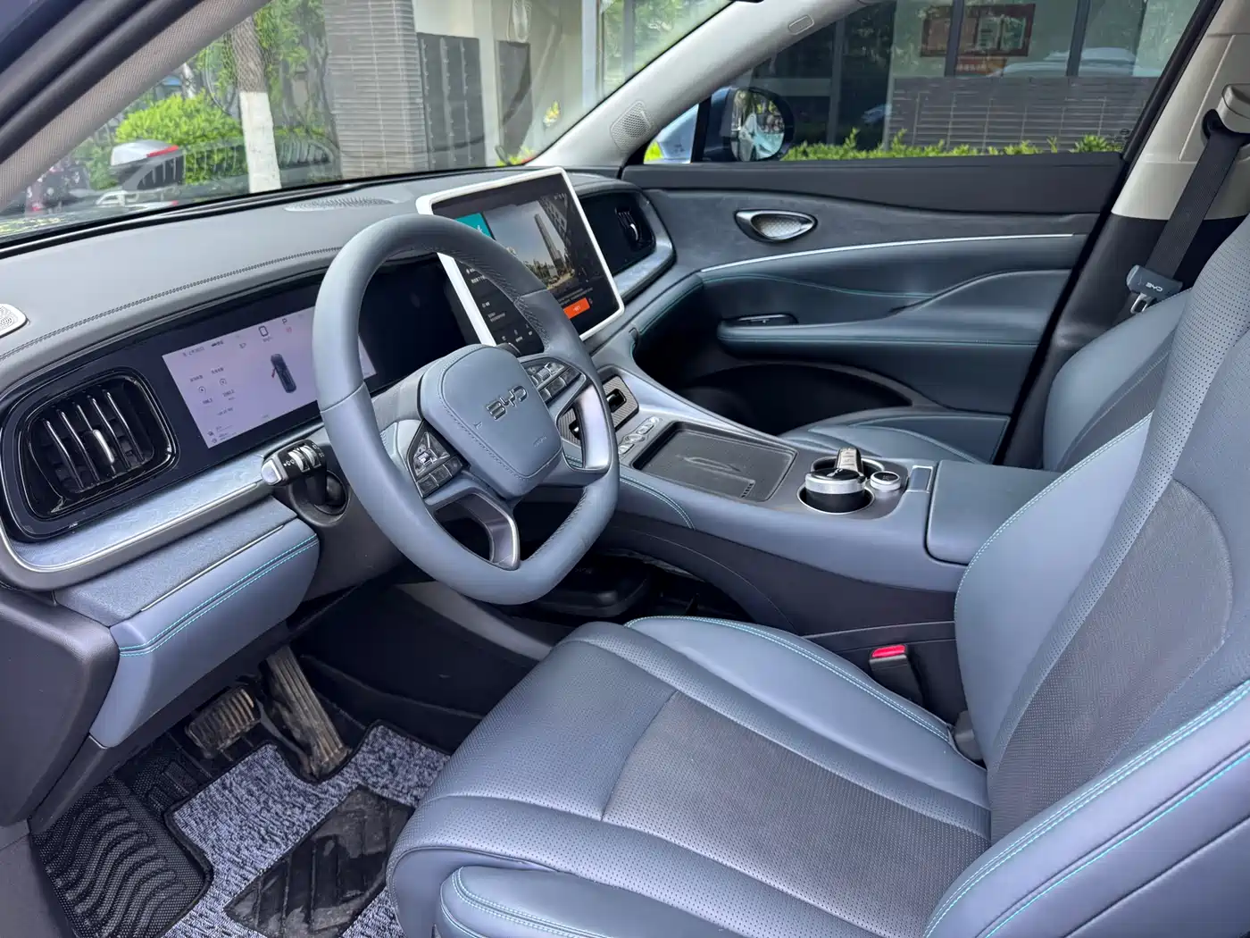 BYD Hai Shi 07 DM-i 2025 150 Pilot+ Edition фото 12