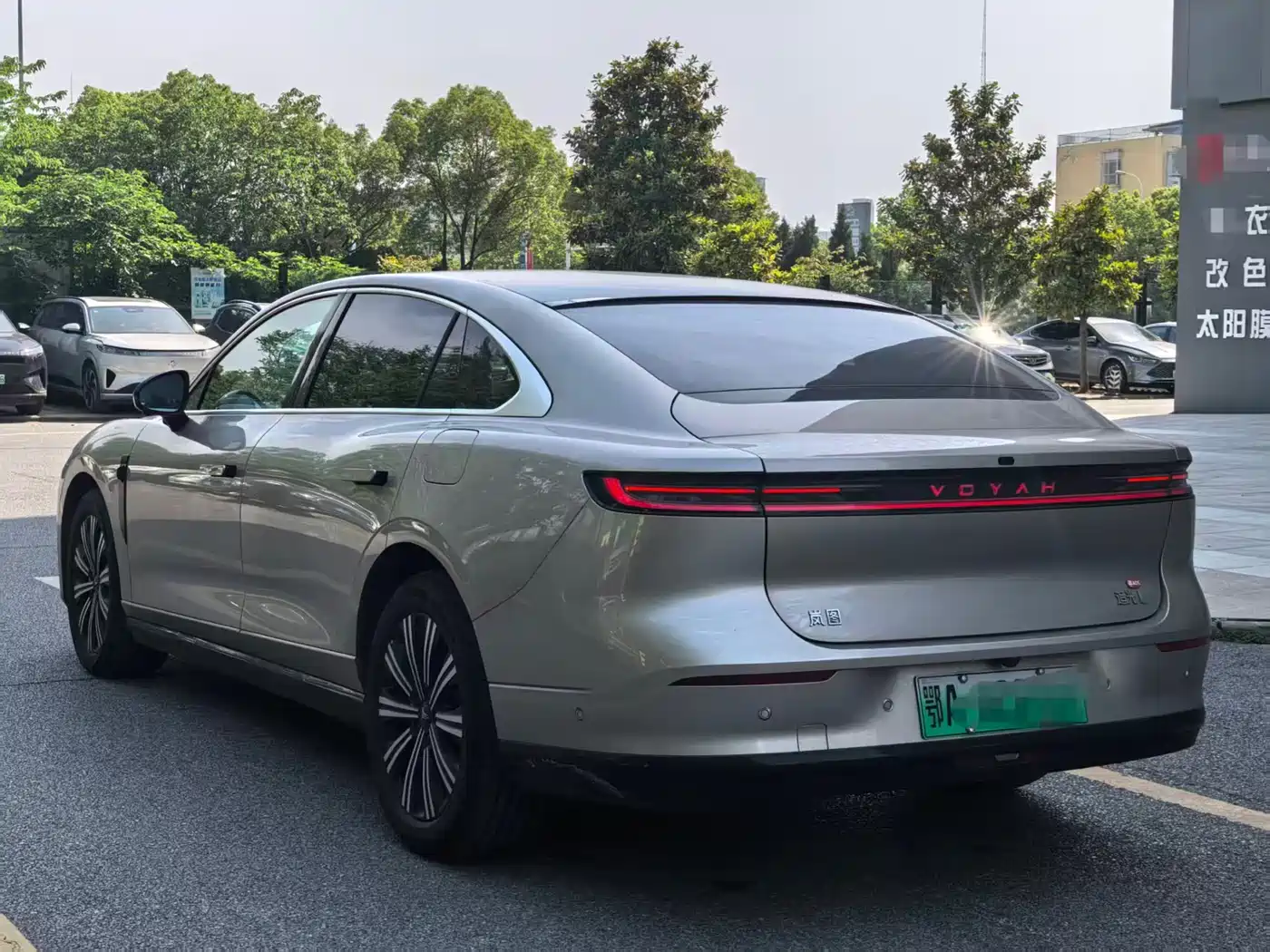 Voyah Auto VOYAH Zhuiguang L 2025 Model Chase Light L фото 2