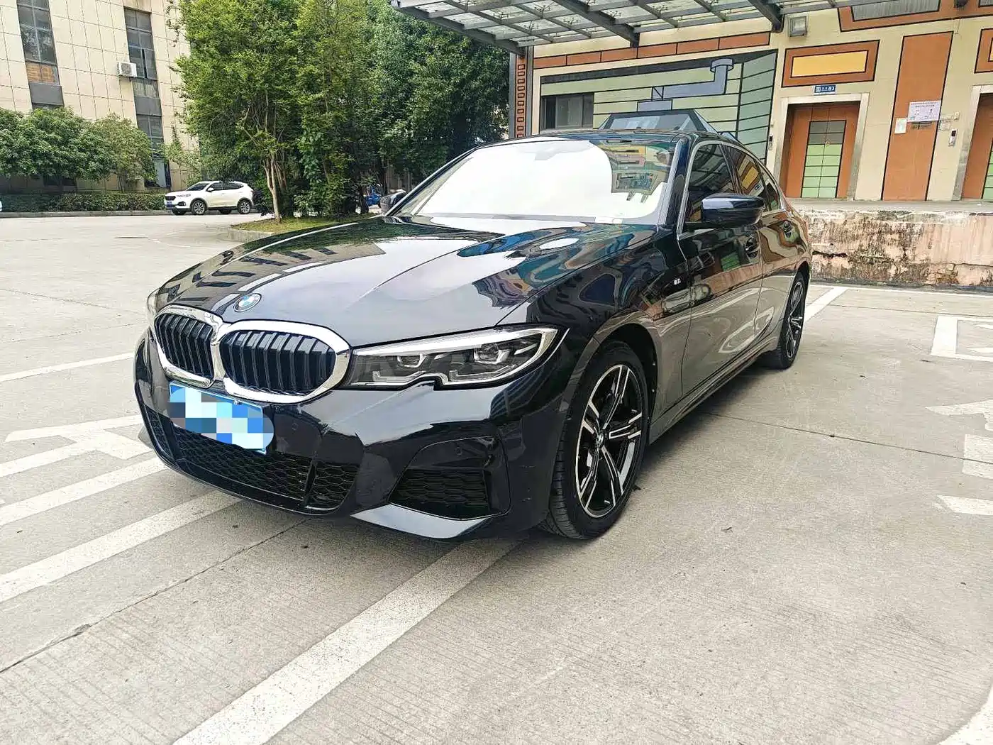 BMW 3 Series 2022 325i M Sport Shadow Edition