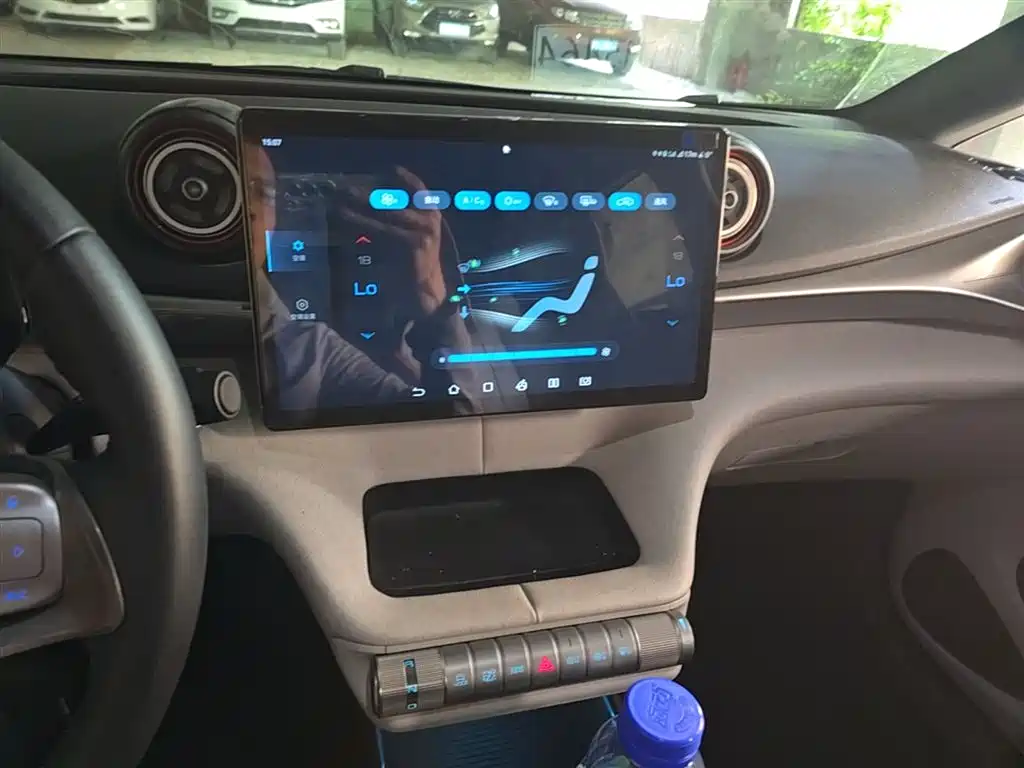 BYD Dolphin 2021 Model 405km Fashion Edition фото 6