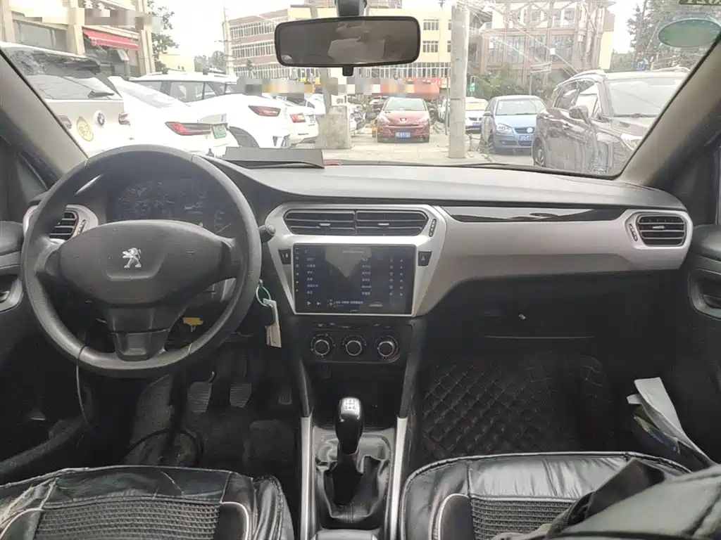 Peugeot 301 2018 1.6L Manual Comfort Edition фото 10