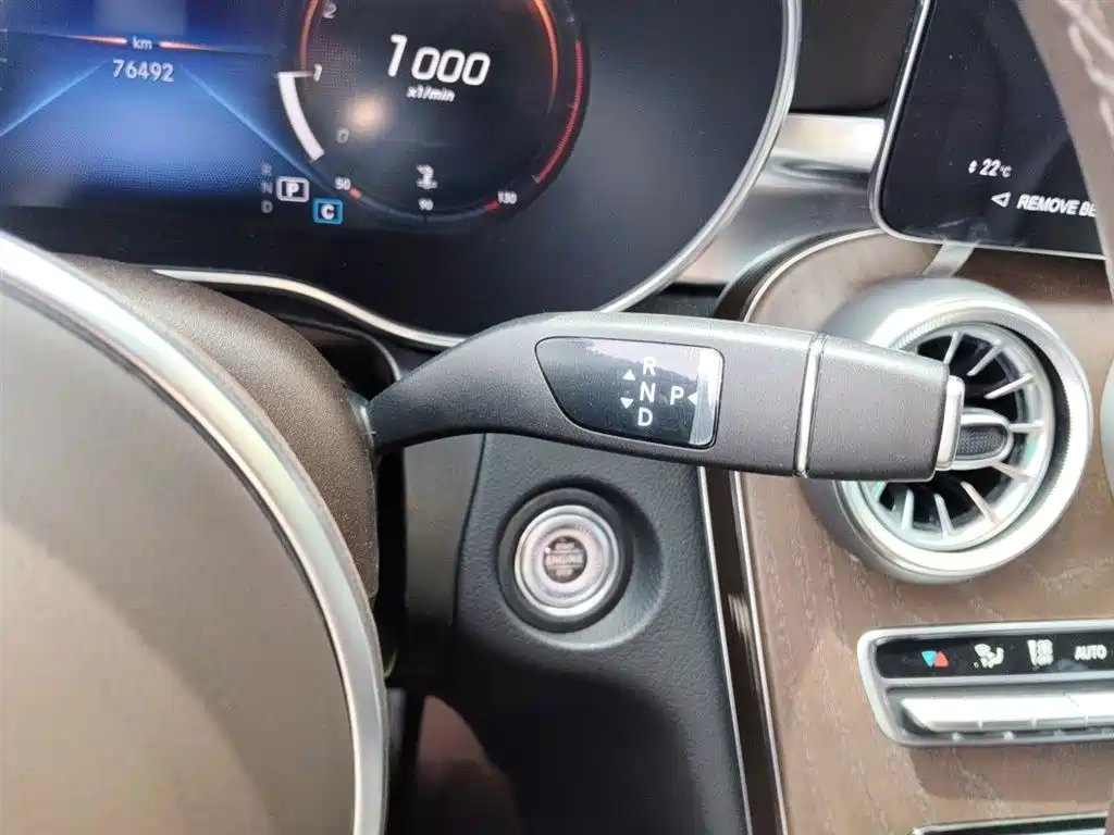 Mercedes-Benz GLC 2022 Facelift GLC 300 L 4MATIC Dynamic Collector's Edition фото 7