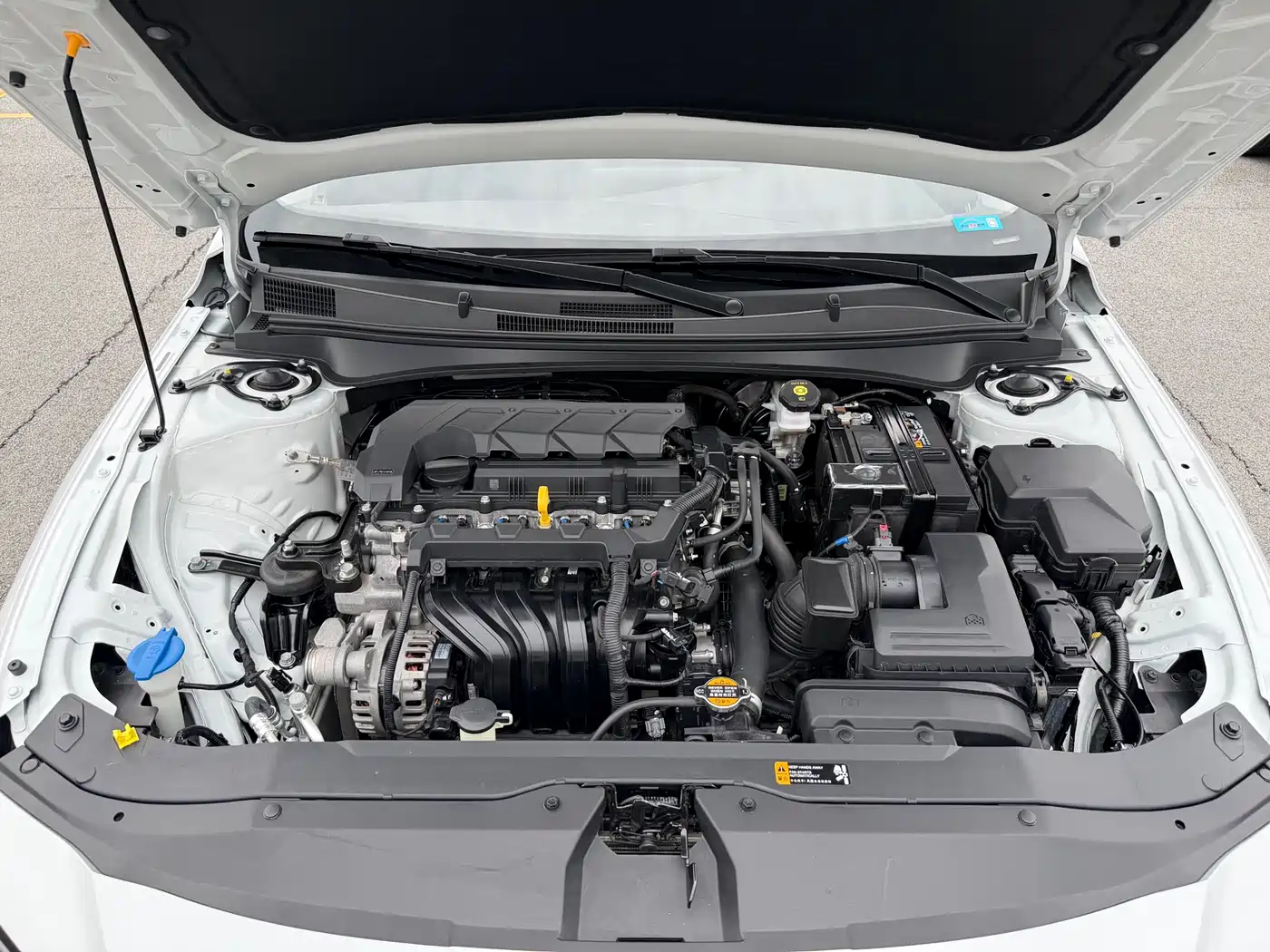 Hyundai Elantra 2023 Model 1.5L CVT LUX Premium Edition фото 24