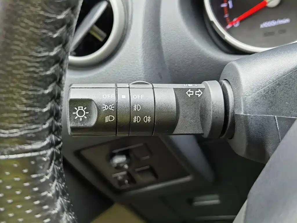 Nissan Qashqai 2011 2010 20X Thunder CVT 2WD