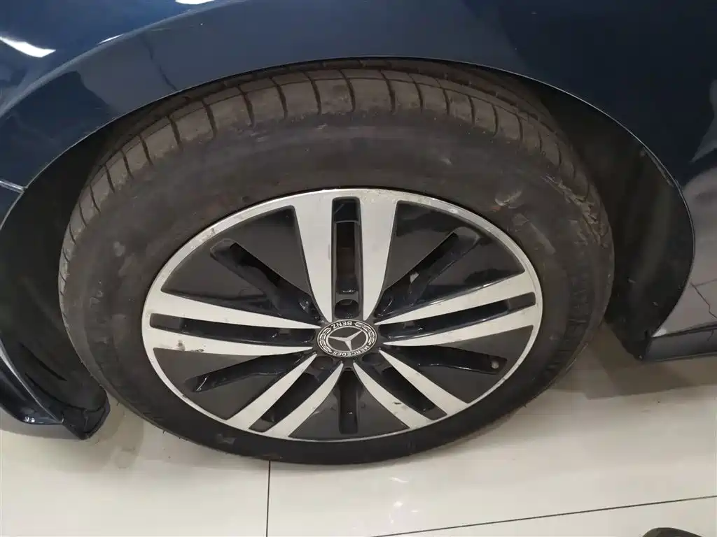 Mercedes-Benz A-Class 2019 A 180 L Sport Sedan фото 25