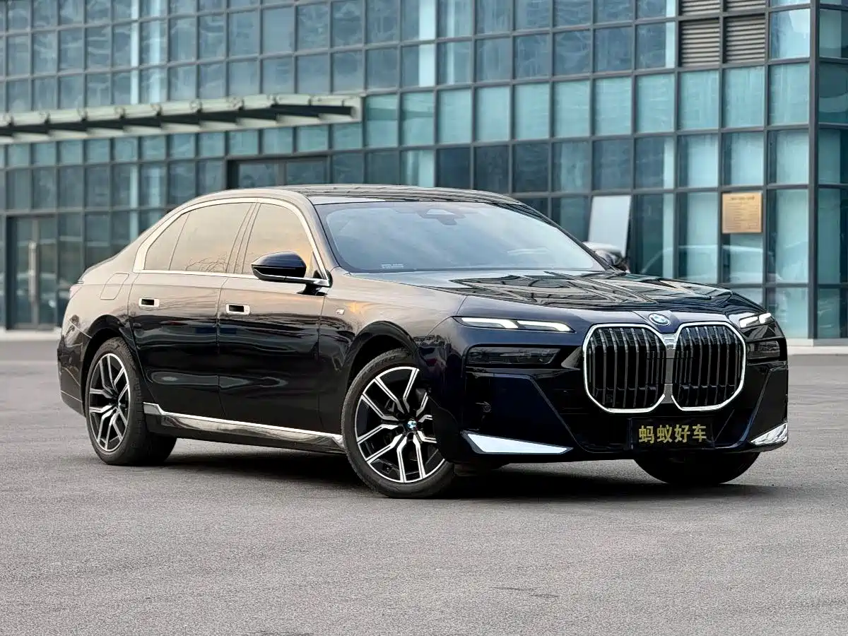 BMW 7 SERIES