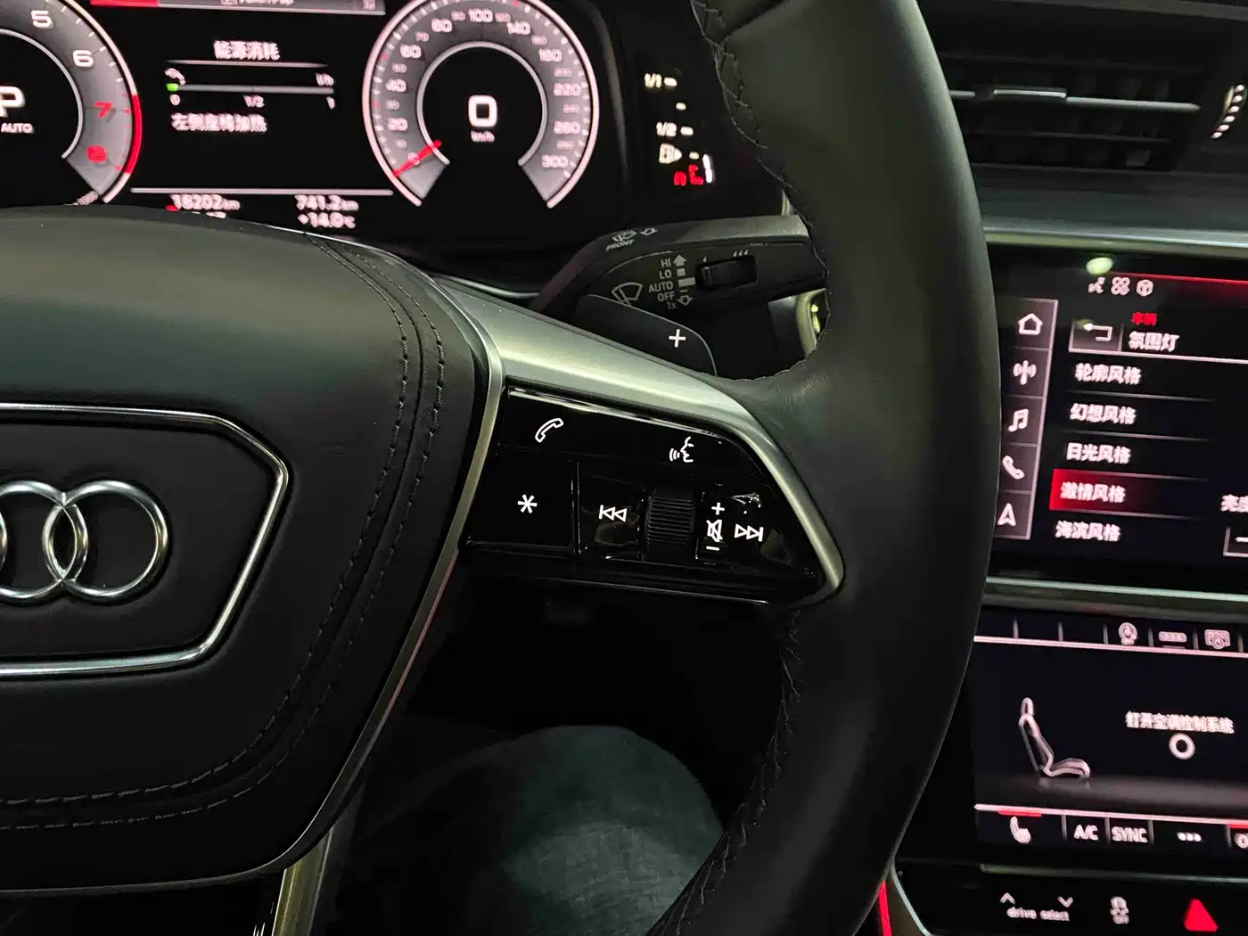 Audi A6L 2025 45 TFSI quattro Premium Sport фото 18