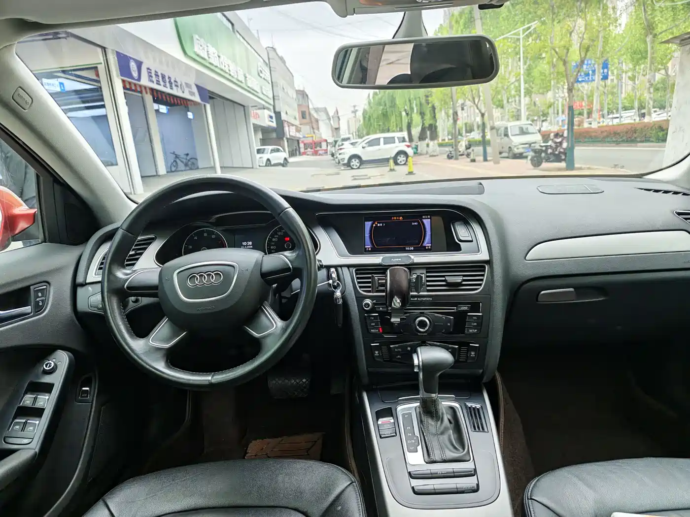 Audi A4L 2013 30 TFSI Automatic Comfort фото 5